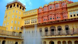 architecture of Hawa Mahal