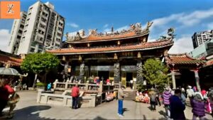 Longshan Temple: A Spiritual Retreat